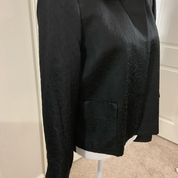 Ellen Tracy Black Blazer Silk Blend - Picture 3 of 7